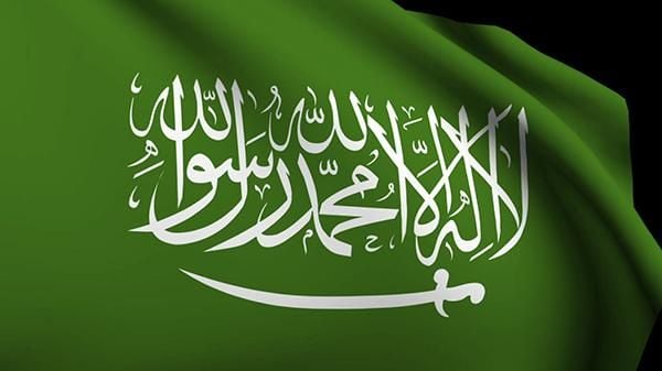 هذا هو الزي الموحد الذي فرضته السعودية على جميع الأجانب … لن يستطيع احد لبس الثوب بعد اليوم